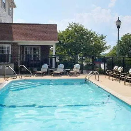 Mainstay Suites Columbus Worthington 