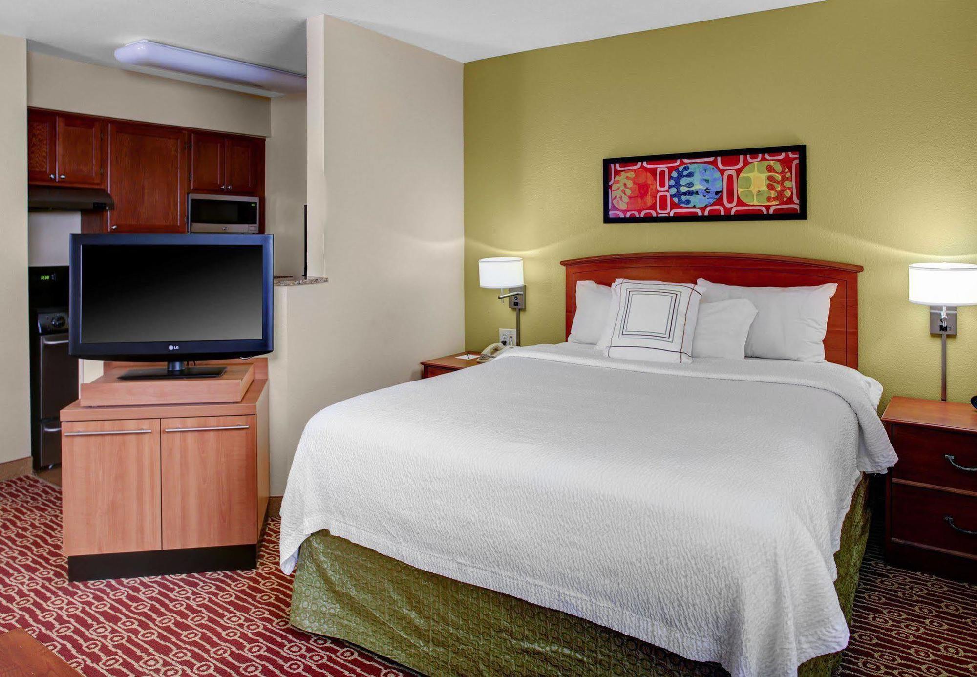 Mainstay Worthington 3* Columbus